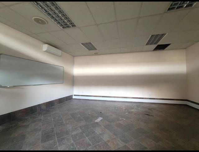 M² BUILDING FOR SALE IN SASOLBURG CENTRAL